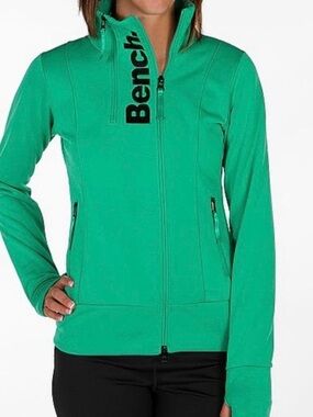 Bench Sporty Sandstone Tricot
Jacket in peacock green Size Large
